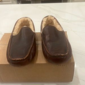 UGG Ascot Leather Slipper Men’s Size 14 Dark Spice.